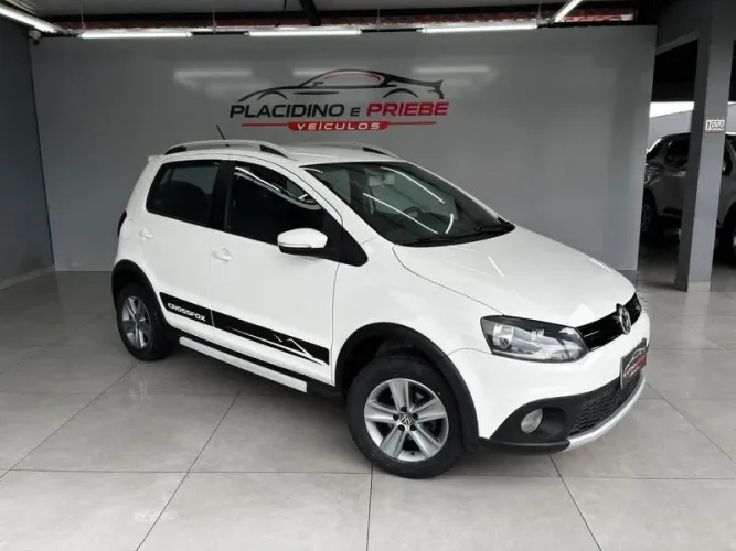 Volkswagen Crossfox 1.6 MI Total Flex 8V 5P 2011