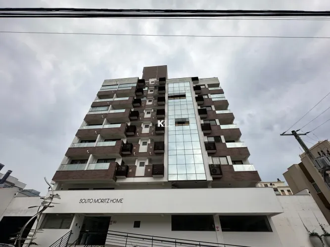 Studio vista mar, para locação, excelente localização em Coqueiros.