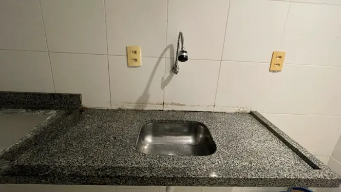 VENDE-SE - PIA DE GRANITO/MARMORE + GRANITO PARA COOKTOP!