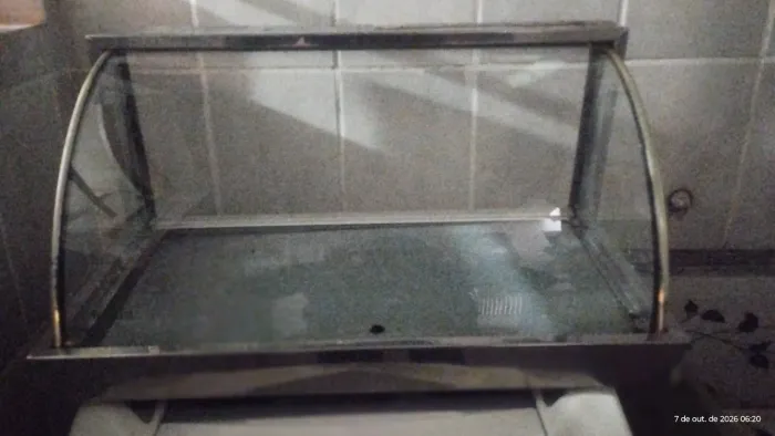 Estufa Vitrine Fria Vidro Curvo, 0,60 cm largura