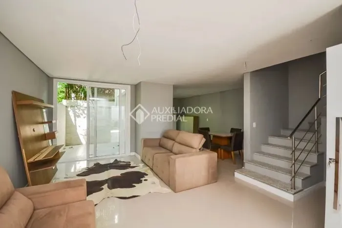 Casa em Condominio fechado 3 suítes