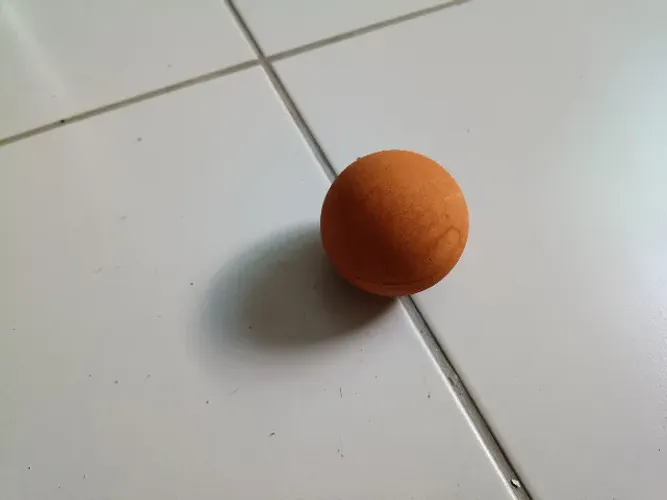 Bolinha de tênis ou frescobol