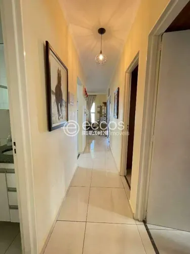 Casa em condomínio à venda, 3 quartos, 1 suíte, 2 vagas, Vila Arquelau - UBERABA/MG