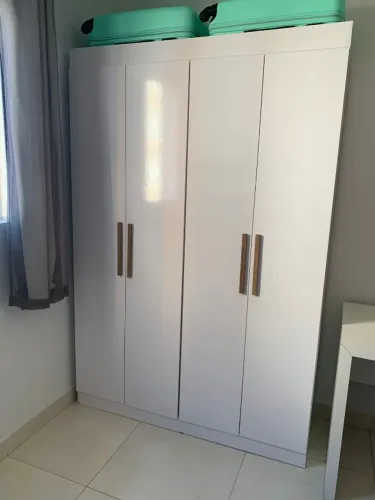 Guarda-Roupa Solteiro Bartira Ville 4 Portas de Bater 2 Gavetas Internas MDP - 134cm