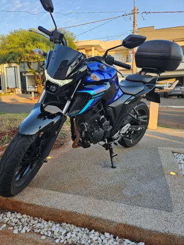 Moto super nova único dono.