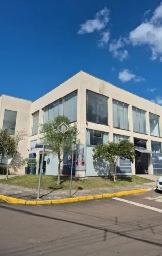 Sala comercial com 145m² privativos em Garibaldi RS.