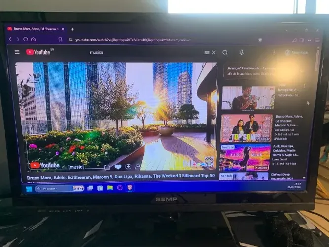 Monitor Toshiba 24 polegadas - LED hdmi