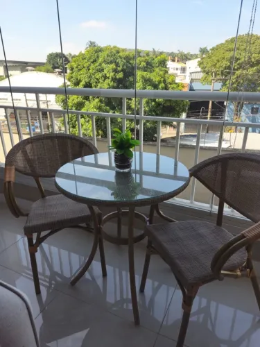 Conjunto Mesa e Cadeiras para Varanda/Jardim