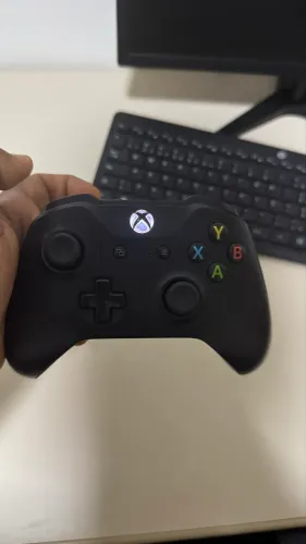 Controle sem fio Microsoft Xbox One Controller preto