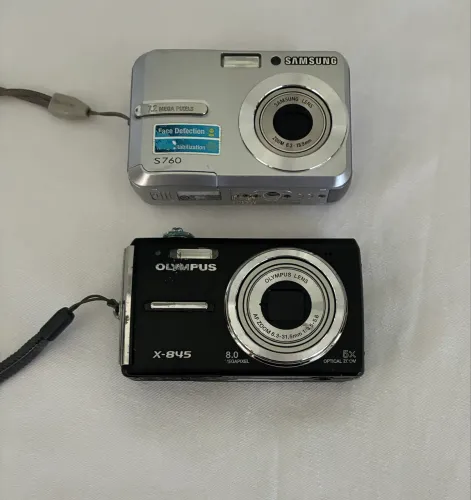Cameras Digital