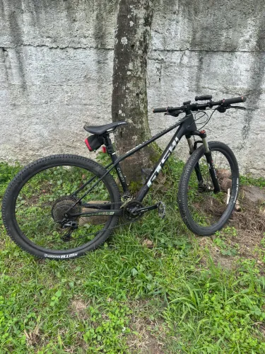 Bicicleta GTS aro 29 Carbono G1000