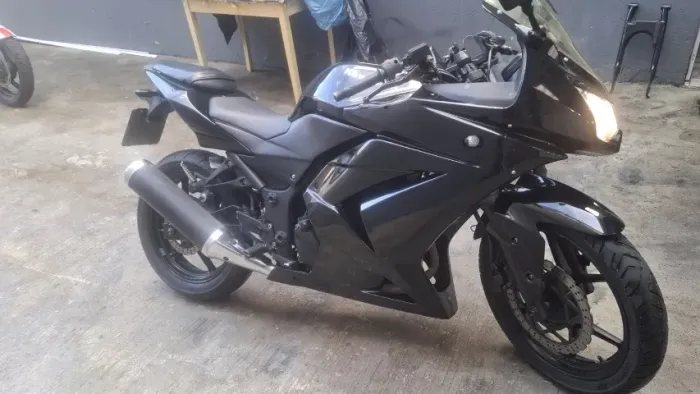 Kawasaki Ninja 250R 2010 ? R$ 13.000