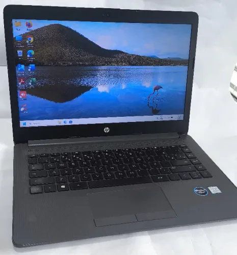 Notebook HP 240 G7 - Intel Core I5-8250U - Ram 8GB - SSD 250GB - Tela HD 14 Pol