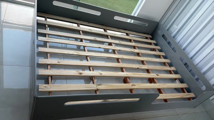 Cama Casal Montessoriana Infantil Baixa e Espaçosa Para Quarto De Crianças