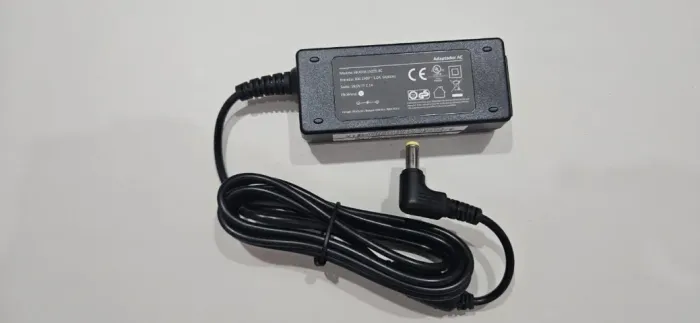 Fonte Adaptador AC Notebook 19V - 2,1A