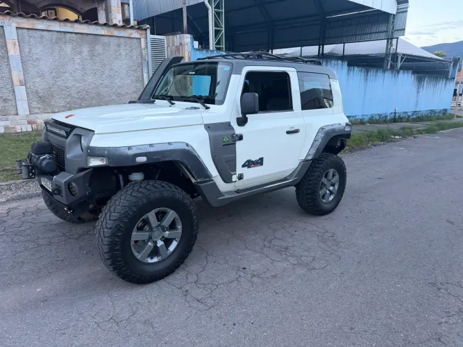 Troller T-4 4X4 3.2 20V TDI Cap. Rígida Diesel 2015