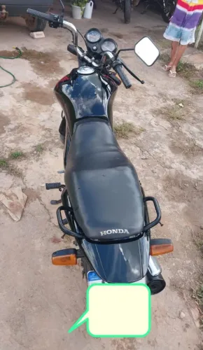 Moto toda bonita pra venda e troca 