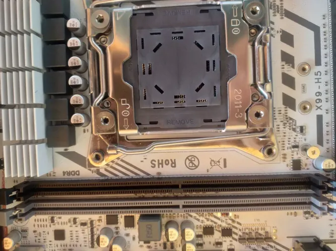Placa Mãe Qiyida X99 LGA2011-3 Nova Lacrada | NVMe M.2 | TPM 2.0
