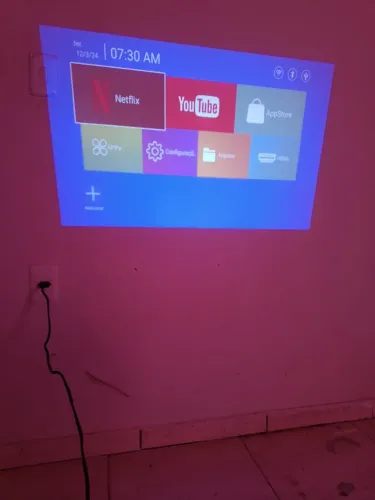 Projetor HY300-T Android 13 WiFi Bluetooth 1080p