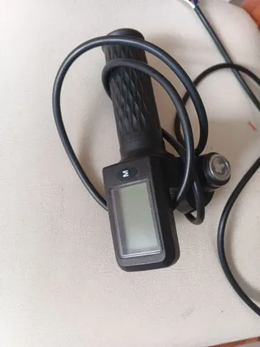 Acelerador para scooter bike elétrica