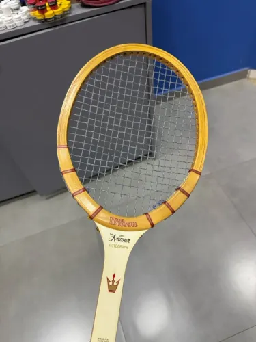 Raquete Wilson Madeira Antiga