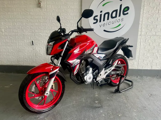 Honda CB 250F Twister 2021