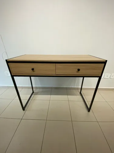 Buffet/ Aparador Premium Alto com Gavetas - MDF Amadeirado Dourado e Estrutura em Metal
