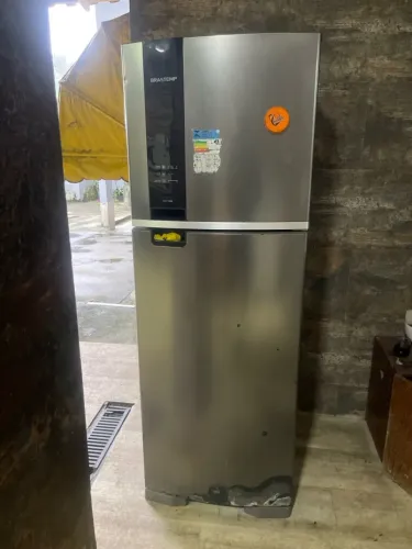 Geladeira Moderna Brastemp 