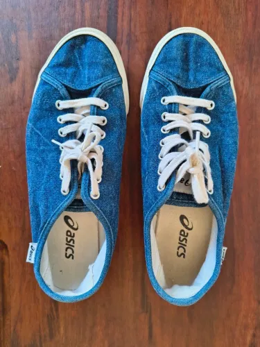Tênis feminino Asics azul jeans