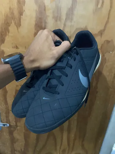Chuteira de Futsal Nike