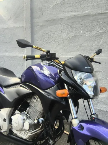 Moto em perfeita condições fino trato conservada demias R$ 9.500