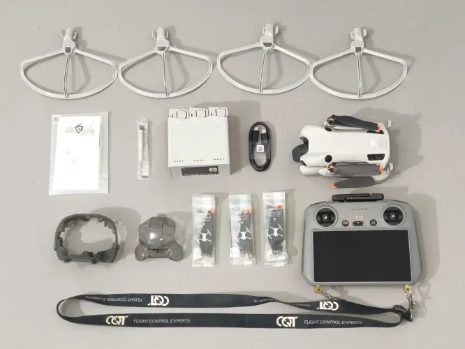 Drone Dji mini 4 pro em promoção, combo fly more plus com 3 baterias e controle de tela ! 