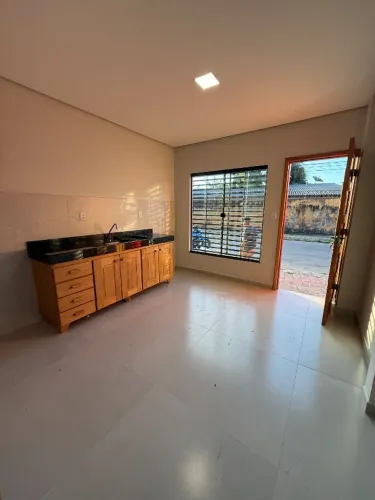 Sala comercial com recepção, banheiro e área de serviço. Disponível p alteração *