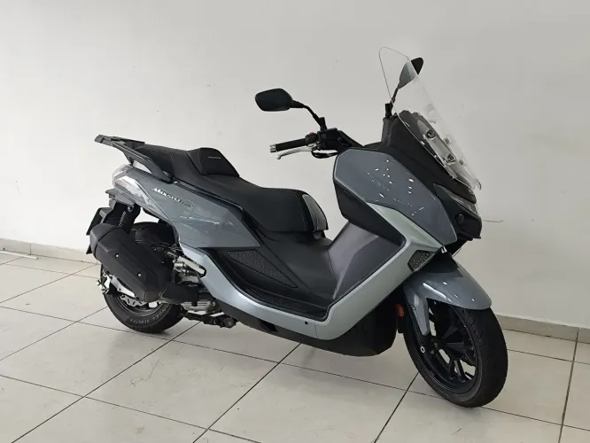 Maxym 400 2026 4mil km