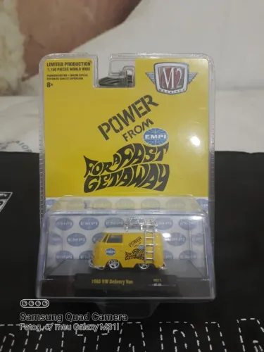 M2 Machines 1960 VW Delivery Van EMPI - Power From For A Fast Getaway - Limited 