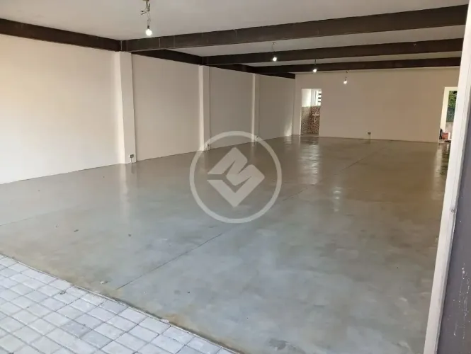 Loja Comercial para Locação  Bairro Pimenteiras | 125m² codigo: 266936