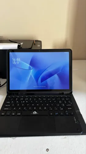Vendo tablet zerado ?