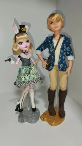 Ever After High Bunny e Alistar