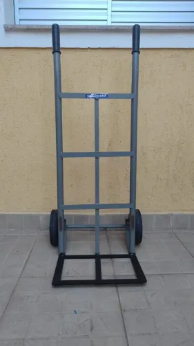 Carrinho de Mão para Cargas Tramontina