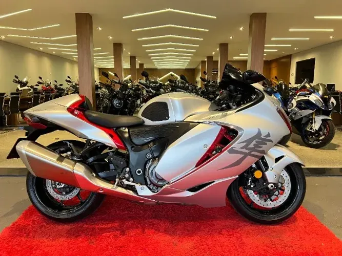 SUZUKI GSX R 1300 (HAYABUSA)