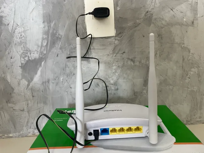 Roteador Intelbras 3000N 2 Antenas 300Mbps Wi-Fi