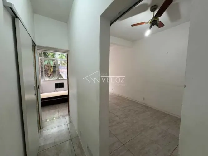 Apartamento : / Residencial / Glória