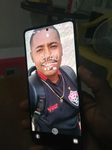 Vendo esse celular ou troco