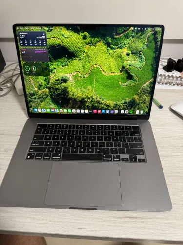 MacBook Air M2 15 