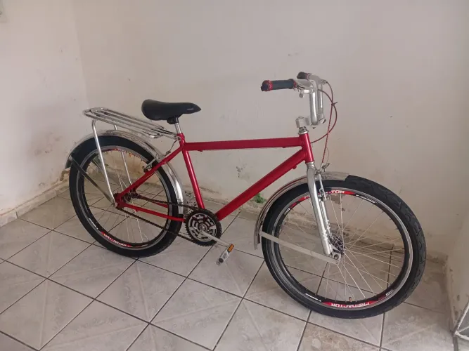Vendo bicicleta aro 26 toda montadinha completa valor 1200 com documentos buscar na ZN.