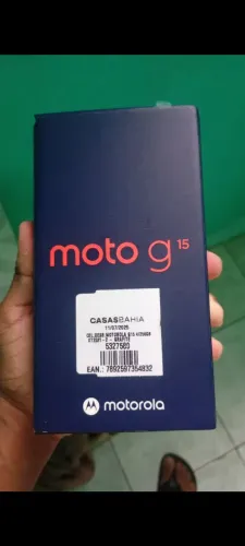 Vendo celular moto G15 semi novo