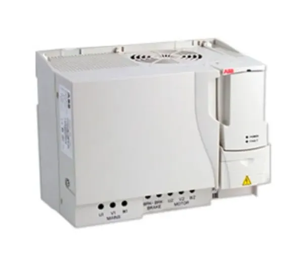 Inversor de Frequência Trifásico da marca ABB, modelo ACS355-03E-38A0-4.