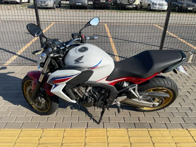 Cb 650f capitão América