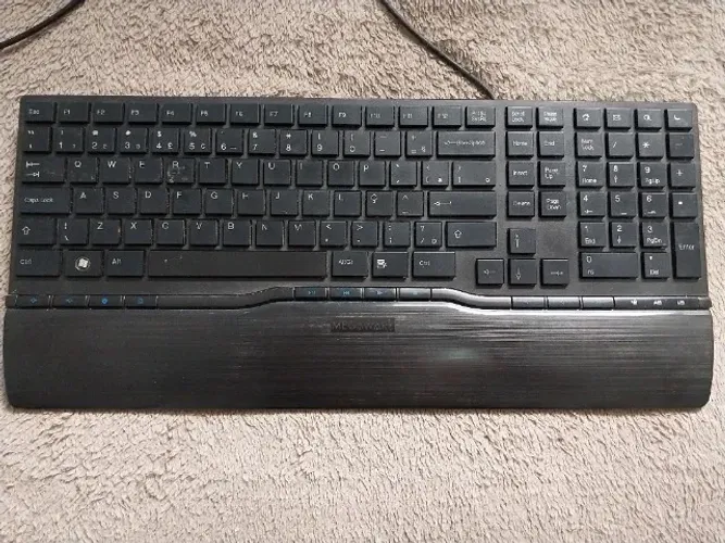 Teclado Megaware K1882