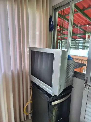 TV Philips de 27 polegadas(tubo).